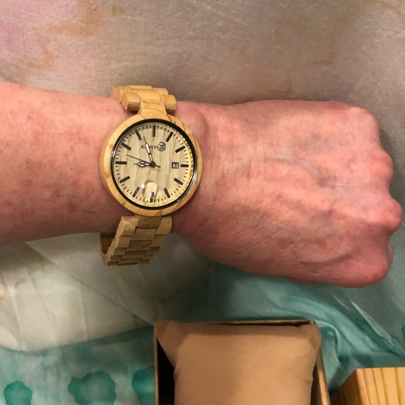 NIB EARTH Wood Watch main image 7